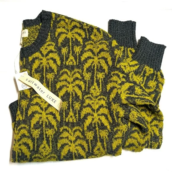 Saltwater Luxe Women's Crew Neck Pullover SweaterLong Sleeve